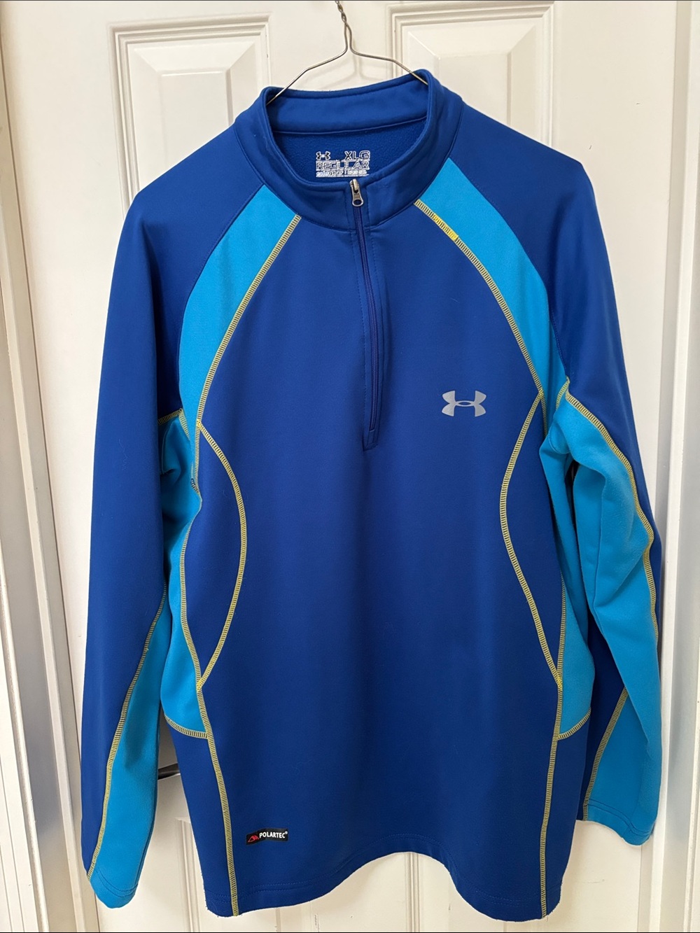 Under Armour Men’s Blue and Light Blue 1/4 Zip Polartec.